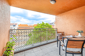 Prodej bytu 2+kk v osobním vlastnictví 74 m², Praha 10 - Vršovice