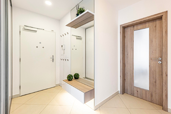 Prodej bytu 2+kk v osobním vlastnictví 74 m², Praha 10 - Vršovice