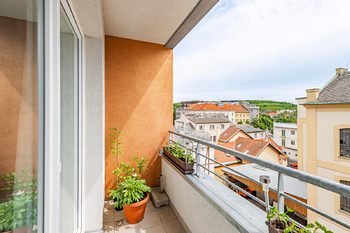 Prodej bytu 2+kk v osobním vlastnictví 74 m², Praha 10 - Vršovice
