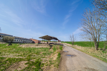 Prodej výrobních prostor 5914 m², Radkov