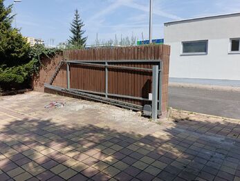 Pronájem malého objektu 12 m², Praha 9 - Vysočany