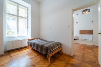 Třetí pokoj - Prodej v osobním vlastnictví, Praha 2 - Vinohrady