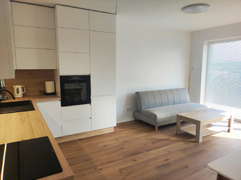 obývací část - Pronájem bytu 2+kk v osobním vlastnictví 63 m², Litomyšl