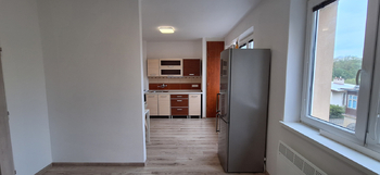 Obývací pokoj - Pronájem bytu 1+1 v osobním vlastnictví 31 m², Vyškov