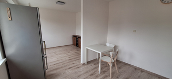 Kuchyně s obývacím pokojem - Pronájem bytu 1+1 v osobním vlastnictví 31 m², Vyškov