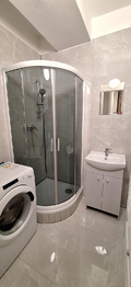 Koupelna - Pronájem bytu 1+1 v osobním vlastnictví 31 m², Vyškov