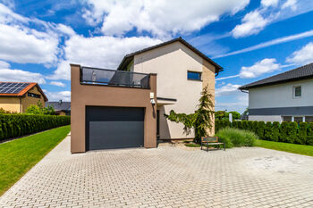 Pronájem domu 161 m², Úvaly