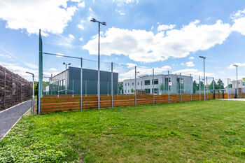 Pronájem domu 200 m², Veleň