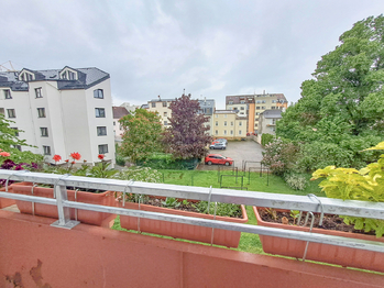 výhled z balkonu - Pronájem bytu 2+1 v osobním vlastnictví 46 m², České Budějovice
