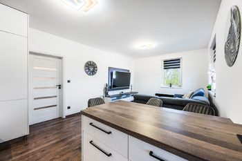 Prodej bytu 2+kk v družstevním vlastnictví 62 m², Lavičky