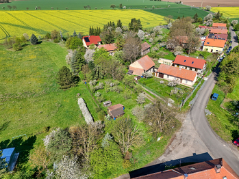 Prodej pozemku 816 m², Zalešany