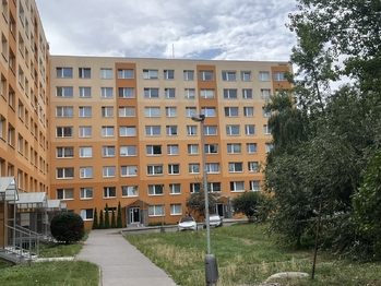 Prodej bytu 3+1 v osobním vlastnictví 77 m², Praha 6 - Řepy