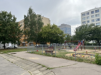 Prodej bytu 3+1 v osobním vlastnictví 77 m², Praha 6 - Řepy