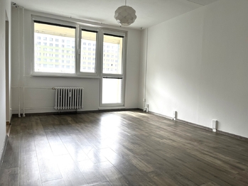 Prodej bytu 3+1 v osobním vlastnictví 77 m², Praha 6 - Řepy