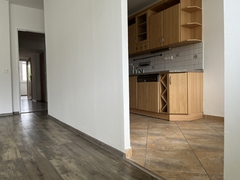 Prodej bytu 3+1 v osobním vlastnictví 77 m², Praha 6 - Řepy