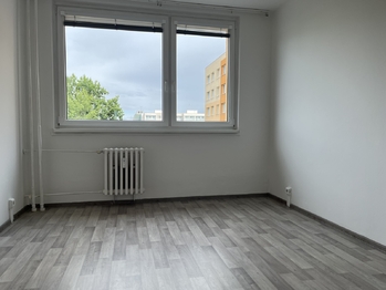 Prodej bytu 3+1 v osobním vlastnictví 77 m², Praha 6 - Řepy