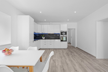Prodej domu 149 m², Vykáň