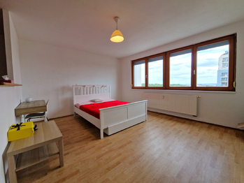 Pronájem bytu 1+kk v družstevním vlastnictví 35 m², Praha 5 - Stodůlky