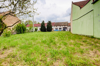 Prodej pozemku 965 m², Kojátky