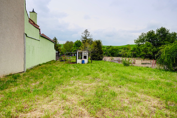 Prodej pozemku 965 m², Kojátky