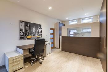 Pronájem skladovacích prostor 250 m², Praha 5 - Košíře