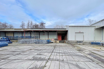 Pronájem skladovacích prostor 1045 m², Králův Dvůr