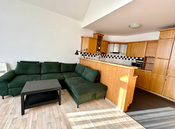 Prodej bytu 4+kk v osobním vlastnictví 109 m², Dolní Břežany