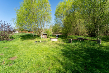 Prodej pozemku 2100 m², Vlastějovice