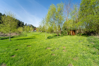 Prodej pozemku 2100 m², Vlastějovice