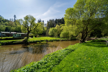 Prodej pozemku 2100 m², Vlastějovice