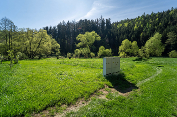 Prodej pozemku 2100 m², Vlastějovice