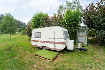 Prodej pozemku 2100 m², Vlastějovice