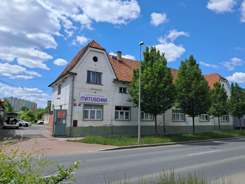 Pronájem obchodních prostor 270 m², Praha 4 - Libuš