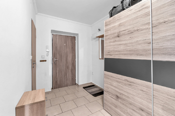 Prodej bytu 2+1 v osobním vlastnictví 70 m², Hostinné