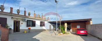 Prodej domu 420 m², Tollo