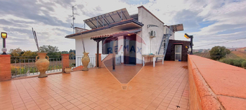 Prodej domu 420 m², Tollo