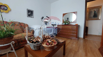 Prodej domu 420 m², Tollo