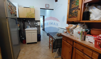 Prodej domu 420 m², Tollo