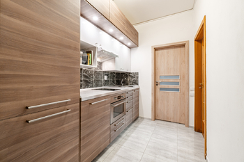 Prodej bytu 2+kk v osobním vlastnictví 45 m², Praha 6 - Břevnov