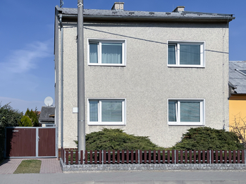 Prodej domu 330 m², Lutín