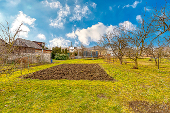 Prodej domu 330 m², Lutín