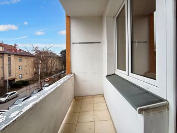 Balkón - Pronájem bytu 2+kk v osobním vlastnictví 51 m², Praha 10 - Malešice