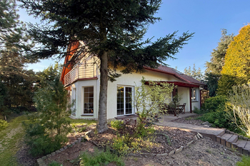 Dům, pohled ze zahrady - Prodej domu 172 m², Štěchovice 