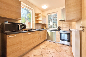 Kuchyně - Prodej domu 172 m², Štěchovice