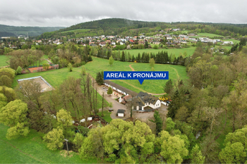 Pohled na areál - Pronájem ubytovacího zařízení 800 m², Chrustenice 