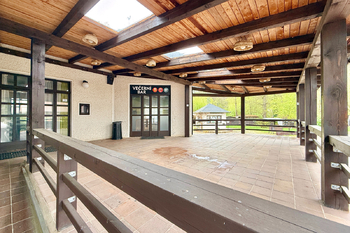 Terasa restaurace - Pronájem ubytovacího zařízení 800 m², Chrustenice