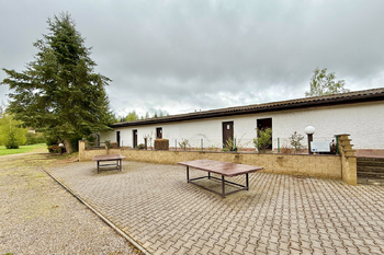 Pokoje a stoly na pingpong - Pronájem ubytovacího zařízení 800 m², Chrustenice