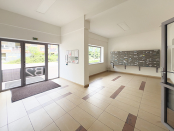 Prodej bytu 2+kk v osobním vlastnictví 58 m², Praha 9 - Vysočany