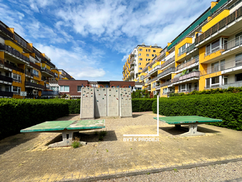 Prodej bytu 2+kk v osobním vlastnictví 58 m², Praha 9 - Vysočany