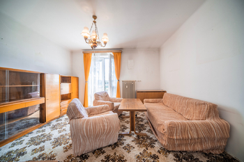 Obývací pokoj - Prodej bytu 2+1 v osobním vlastnictví 66 m², Praha 10 - Vršovice